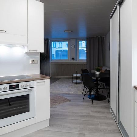 Cozy Roomy Studio Flat Next To Tram Stop @ Kallio Хелзинки Екстериор снимка