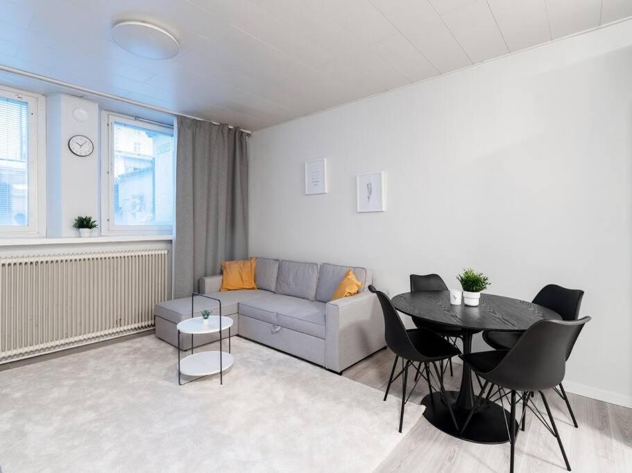 Cozy Roomy Studio Flat Next To Tram Stop @ Kallio Хелзинки Екстериор снимка